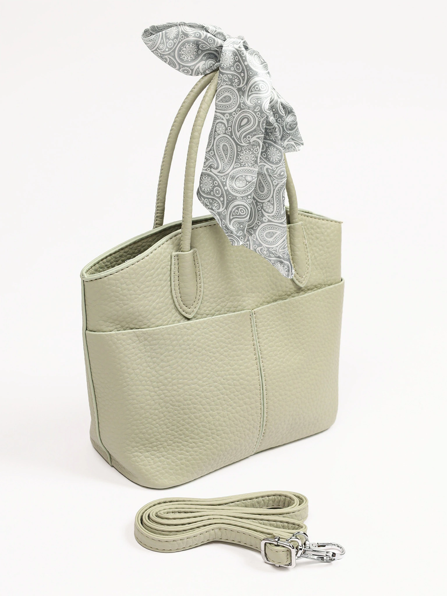 Сумка-тоут с округлыми ручками и декоративным платком в ассортименте